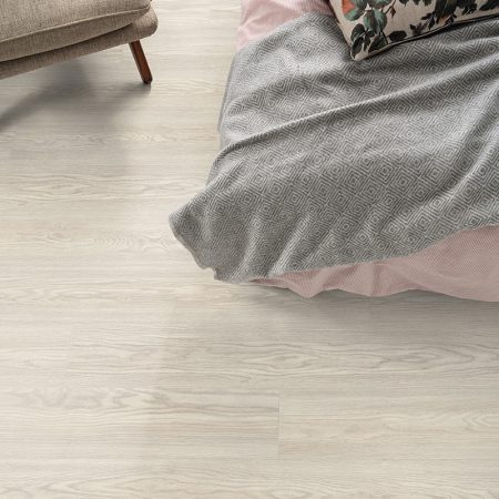 EGGER PRO CLASSIC White Soria Oak 10/33 4V Laminált padló EPL177